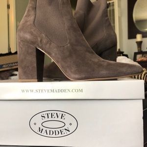 Steve Madden suede boots